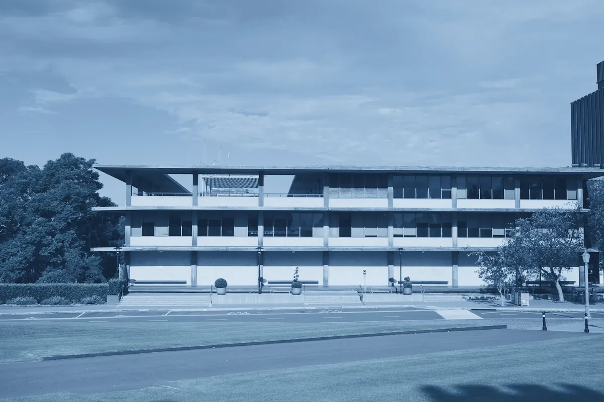 Campusgebäude einer Hochschule